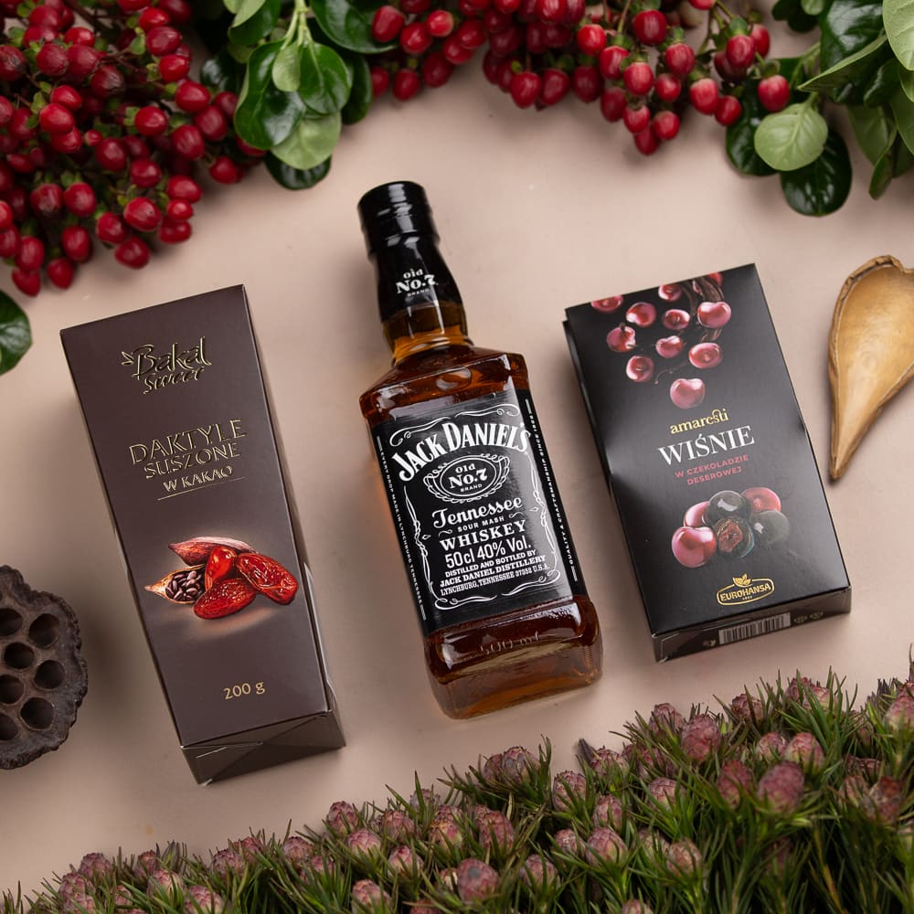 Pudełko prezentowe z whisky Jack Daniels – Oktawia Pudełko prezentowe z whisky Jack Daniels