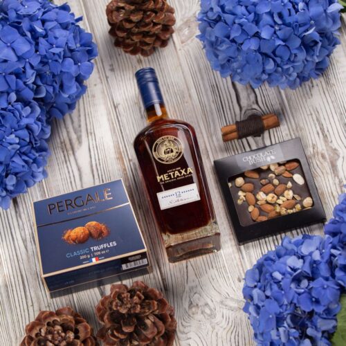 kosz prezentowy z alkoholem Metaxa 12