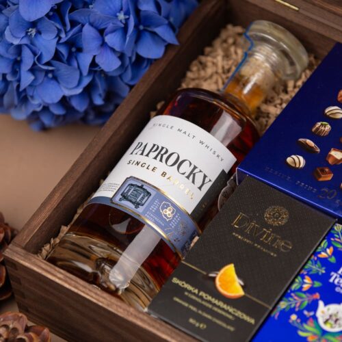 Kosz prezentowy z Paprocky Single Barrel – Milan whisky Paprocky Single Barrel
