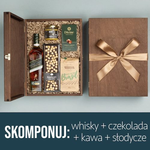 Alternative view of Whisky z kawą i słodyczami na prezent
